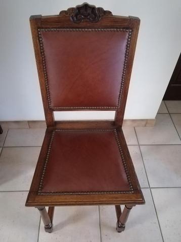Chaise rustique imitation cuir