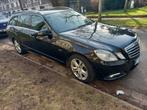 Mercedes E 200D Automaat avantgarde Euro 5 Break, Auto's, Automaat, Euro 5, Zwart, 4 cilinders