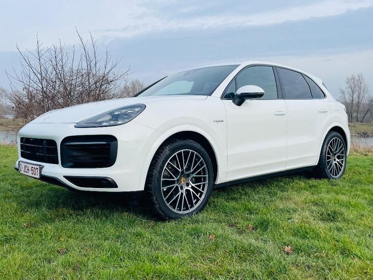 Porsche Cayenne E - Hybrid / 462 PK  / 49500 KM, Auto's, Porsche, Bedrijf, Cayenne, 360° camera, 4x4, ABS, Achteruitrijcamera