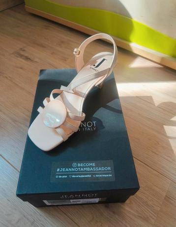 Nieuwe bruidschoenen crème / Jeannot / maat 38, Enlèvement, Neuf
