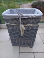 Panier à linge en rotin, Enlèvement