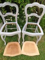 2 chaises style Louis X patinées gris clair sans assise,, Antiquités & Art, Enlèvement ou Envoi