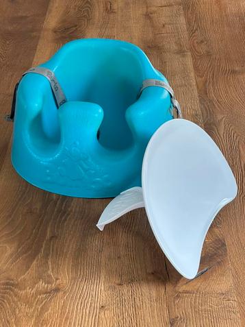 Bumbo babyzitje met riempjes en afneembaar tafeltje beschikbaar voor biedingen