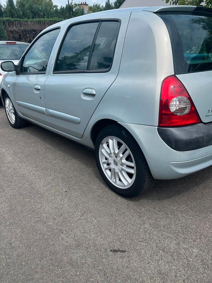 Clio 2 1.6L 16v initiale paris, Auto's, Renault, Particulier, Clio, Apple Carplay, Bluetooth, Centrale vergrendeling, Cruise Control