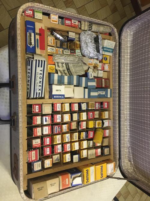 Grote set lampen voor oude/vintage TV-toestellen, Audio, Tv en Foto, Televisie-accessoires, Gebruikt, Ophalen