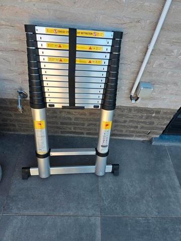 Bovak Telescopische ladder beschikbaar voor biedingen