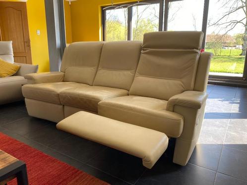 Wit lederen 3zit salon met 2 relaxen, Huis en Inrichting, Zetels | Zetels, Zo goed als nieuw, Rechte bank, Driepersoons, 200 tot 250 cm