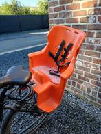 Fietsstoeltje en regencape, Ophalen, Gebruikt, Achterzitje, Voetsteuntjes