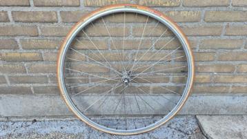 Voor wiel alu. oude Racefiets  band Vittoria - Goede staat beschikbaar voor biedingen