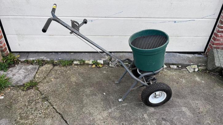 DCM strooiwagen, stevige kunstmest en zaadstrooier, Tuin en Terras, Aarde en Mest, Kunstmest, Ophalen
