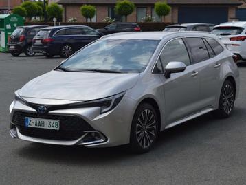 Toyota Corolla TS Hybrid 1.8 Style e-CVT GPF + Tech Pack! beschikbaar voor biedingen