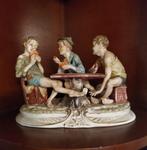 Porselein biscuit beeldje "De kaartspelers" Italie, Antiek en Kunst, Ophalen of Verzenden