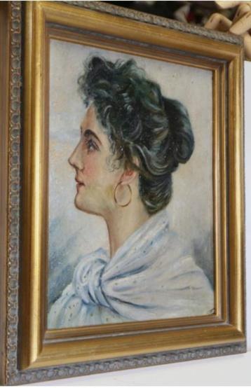 vintage portret ``zuiderse dame`` schilderij op paneel beschikbaar voor biedingen