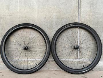 Roue Carbone DT SWISS 240S beschikbaar voor biedingen