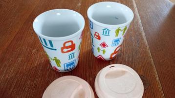 2x grote tas met rubber deksel beschikbaar voor biedingen