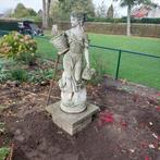 Stenen beeld meisje met manden, Ophalen, Gebruikt, Steen, Mensenbeeld