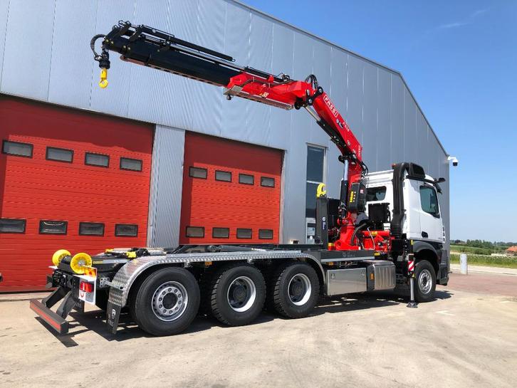 Mercedes Arocs met kraan en containersysteem ! NIEUW !, Auto's, Vrachtwagens, Bedrijf, Te koop, ABS, Adaptive Cruise Control, Bluetooth