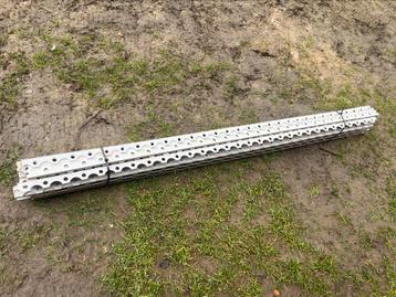 Afstandhouderstrip AHS40 open beschikbaar voor biedingen
