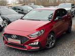 Hyundai i30 1.0i FASTBACK N-LINE MHEV/Carplay/Gar. Usine, Autos, Carnet d'entretien, Berline, Hybride Électrique/Essence, Achat