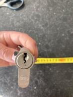 Cilinderslot Litto met 2 sleutels, Ophalen, Zo goed als nieuw, Buitendeur