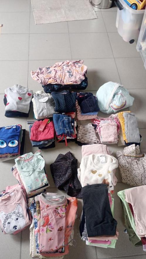 Kledij meisje maat 122 - 7j, Kinderen en Baby's, Kinderkleding | Maat 122, Gebruikt, Meisje, Ophalen of Verzenden