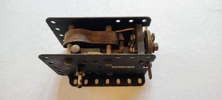 MECCANO MOTOR E20R 20V / 2, Antiek en Kunst, Antiek | Speelgoed, Ophalen of Verzenden