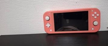 Nintendo Switch Lite + oplader - Zeer goede staat beschikbaar voor biedingen