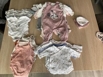 Kledingpakket meisje maat 50 beschikbaar voor biedingen