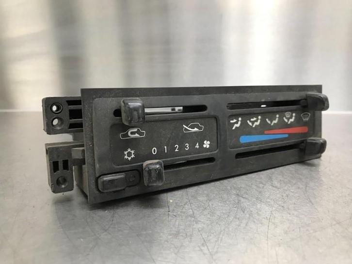 PANNEAU DE COMMANDE CHAUFFAGE CLIMATISATION Vanette (C23), Autos : Pièces & Accessoires, Tableau de bord & Interrupteurs, Nissan
