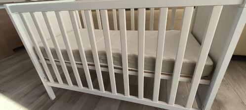 babybed Ikea + matras, Kinderen en Baby's, Babywiegjes en Ledikanten, Gebruikt, Ophalen