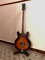 Musima 1657B hollowbody bass (met Hofner-decal), Musique & Instruments, Instruments à corde | Guitares | Basses, Enlèvement, Utilisé
