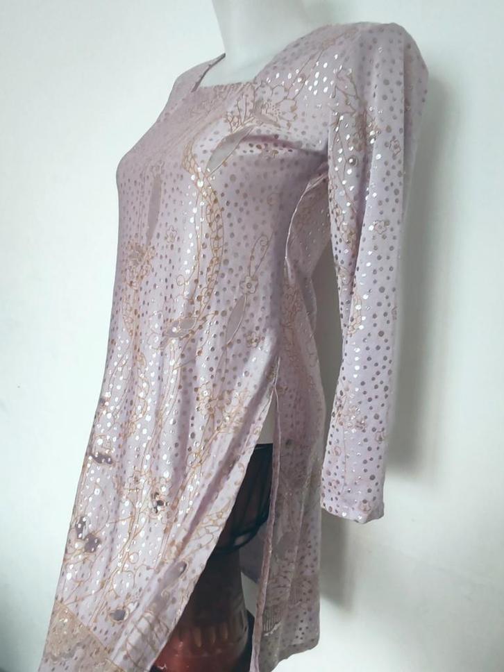 Lange tuniek, kurta-jurk, glanzend satijn, poederroze, Kleding | Dames, Gelegenheidskleding, Roze, Ophalen of Verzenden