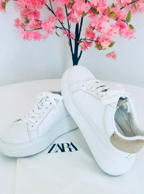 Lederen, witte sporty-chique sneakers ~ zo goed als nieuw, Kleding | Dames, Schoenen, Zo goed als nieuw, Sneakers, Wit, Ophalen of Verzenden