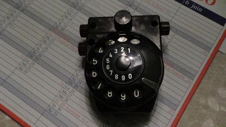 Veldtelefoon SF882., Verzamelen, Militaria | Algemeen, Landmacht, Overige typen, Ophalen of Verzenden