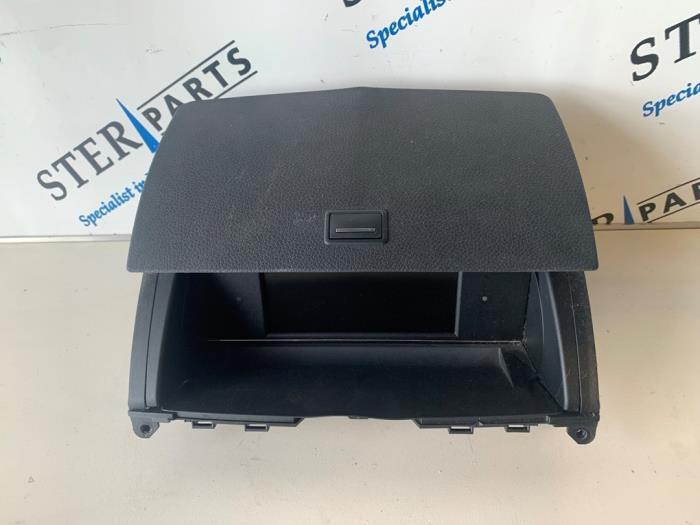 Navigatie Display van een Mercedes C-Klasse, Auto-onderdelen, Elektronica en Kabels, Mercedes-Benz, Gebruikt, 3 maanden garantie