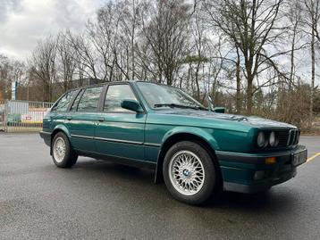 BMW E30 316I Édition Touring Design disponible aux enchères