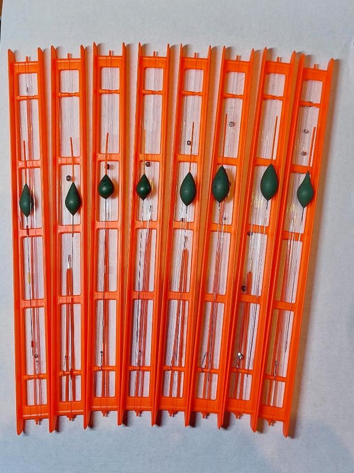 Hengelsport 8 zelfgemaakte vislijntjes set nr 54, Watersport en Boten, Hengelsport | Algemeen, Nieuw, Vaste hengel, Ophalen of Verzenden