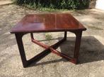 Deense vierkante palissanderhouten salontafel (palissander), Ophalen