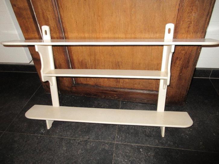 Ancienne étagère murale en bois et peint en blanc vintage, Maison & Meubles, Accessoires pour la Maison | Étagères, Enlèvement