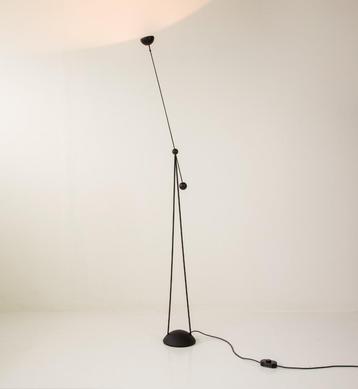  Yuki vloerlamp – Paolo Francesco Piva voor Stefano Cevoli  beschikbaar voor biedingen