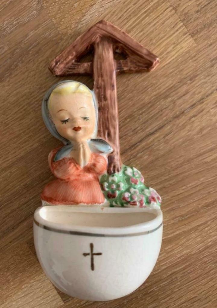 Vintage porseleinen wijwatervaatje, Antiek en Kunst, Curiosa en Brocante, Ophalen of Verzenden