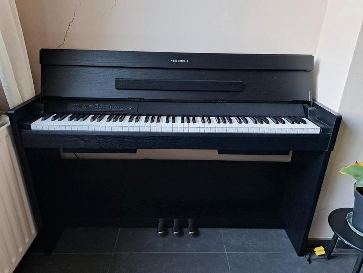 Medeli CP203 compacte digitale piano, Muziek en Instrumenten, Piano's, Zo goed als nieuw, Piano, Ophalen