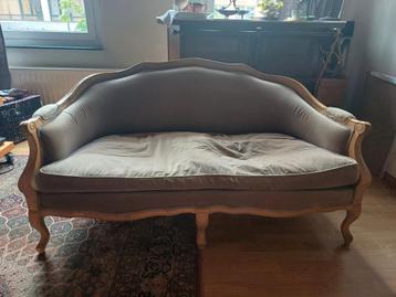 Massief houten stoffen zetel beschikbaar voor biedingen