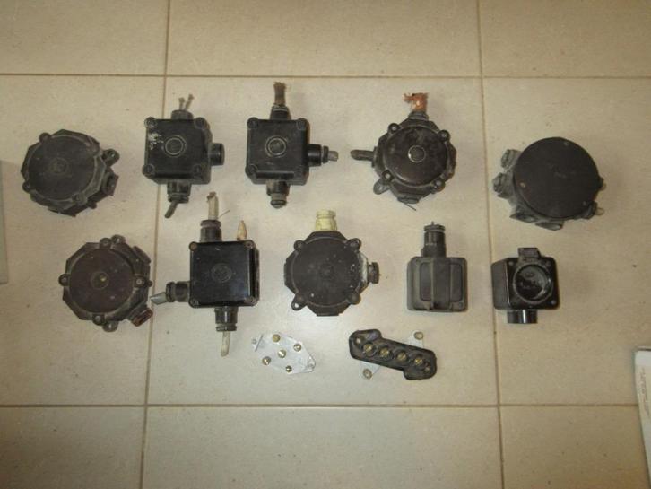 Vintage sixties oude bakeliet verdeeldozen electriciteit, Doe-het-zelf en Bouw, Elektriciteit en Kabels, Ophalen