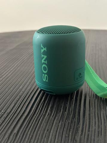 Haut-parleur vert Sony SRS-XB12 en parfait état, Enlèvement, Comme neuf, Sony
