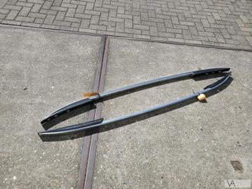 Lynk & co 01 2020 - 2024 dakrail links en rechts €100 set beschikbaar voor biedingen