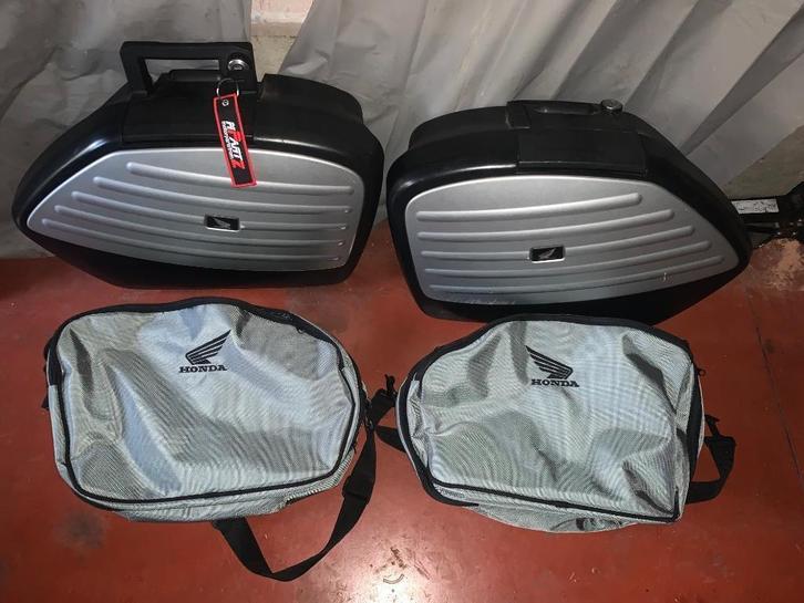 Valise varadero 1000, Motoren, Onderdelen | Honda, Gebruikt, Ophalen