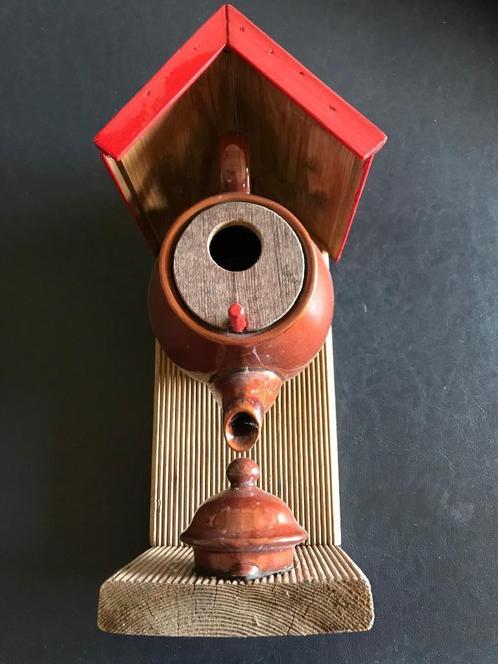 Te koop leuk en degelijk vogelhuisje., Tuin en Terras, Vogelhuisjes en Vogelbaden, Nieuw, Ophalen of Verzenden