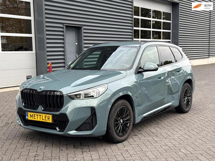 BMW X1 SDrive18d, M- Sportpakket, trekhaak, camera, navigati, Auto's, BMW, Bedrijf, Te koop, X1, 360° camera, ABS, Achteruitrijcamera