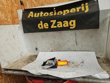 Pookknop van een Ford B-Max beschikbaar voor biedingen